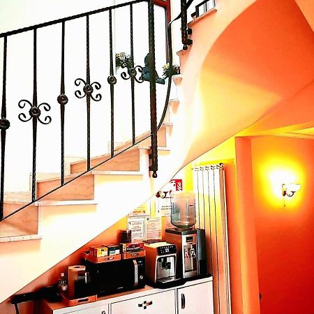 Bucur 9 Hotell Bukarest Exteriör bild