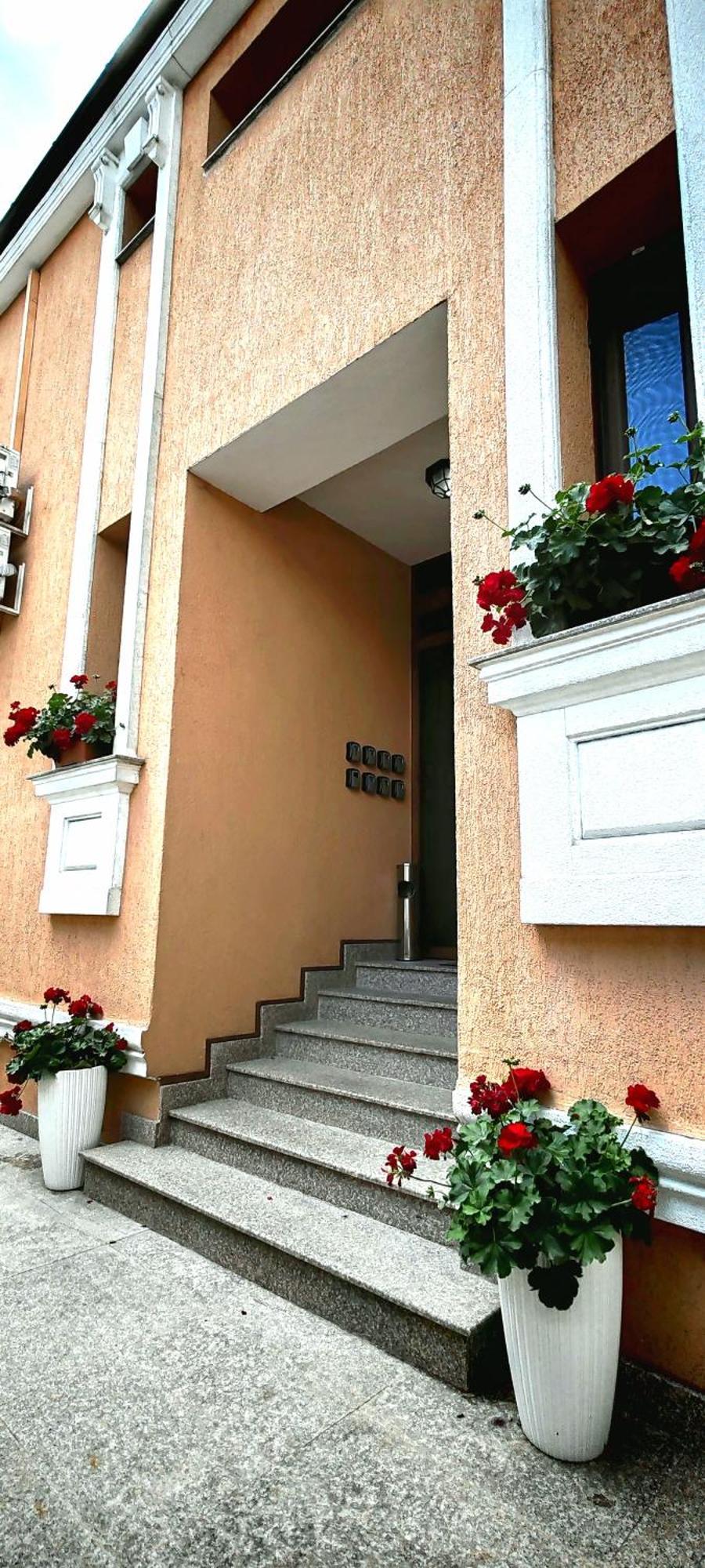 Bucur 9 Hotell Bukarest Exteriör bild