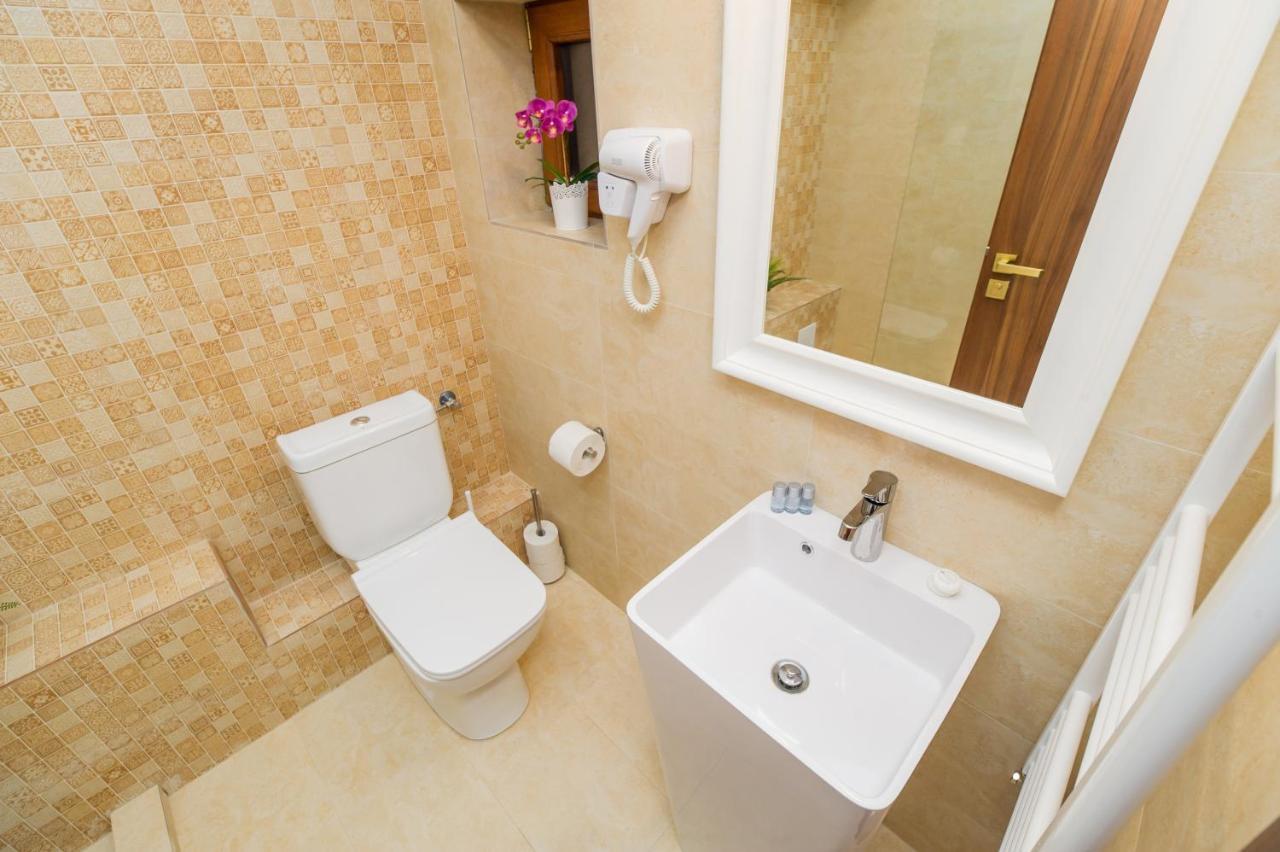 Bucur 9 Hotell Bukarest Exteriör bild
